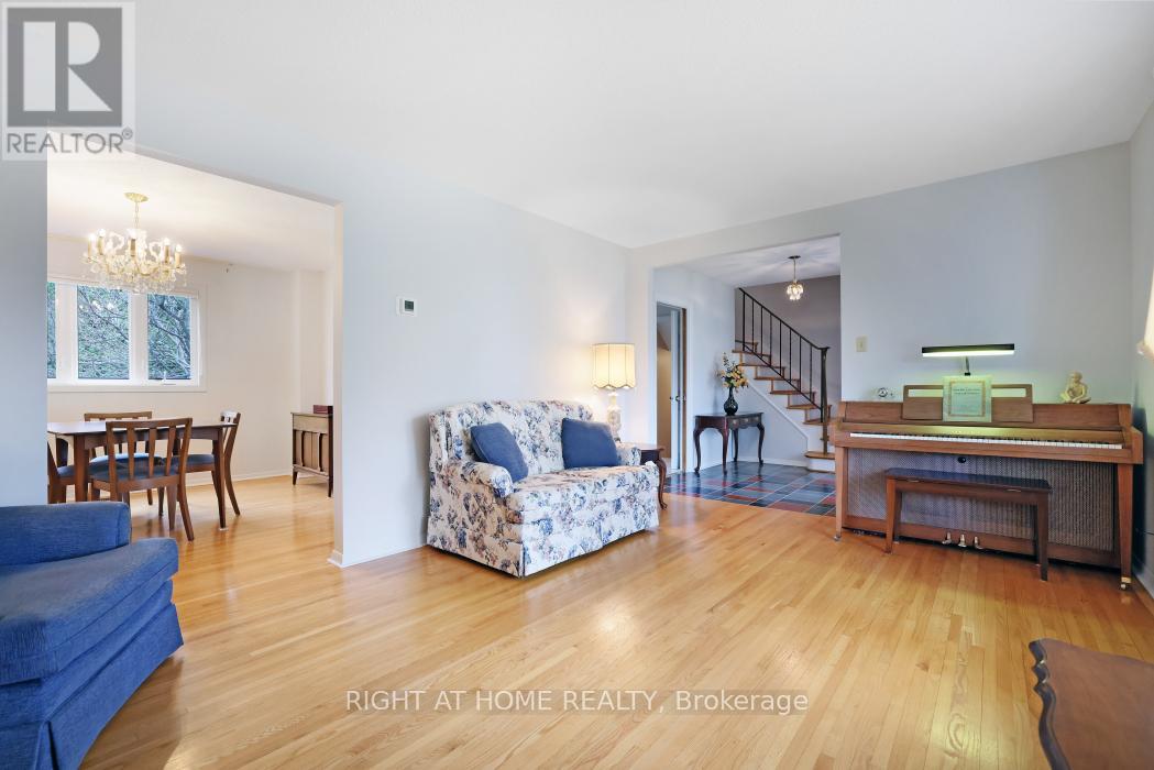 16 Lambert Drive, Ottawa, Ontario  K2H 5Y4 - Photo 5 - X13105718