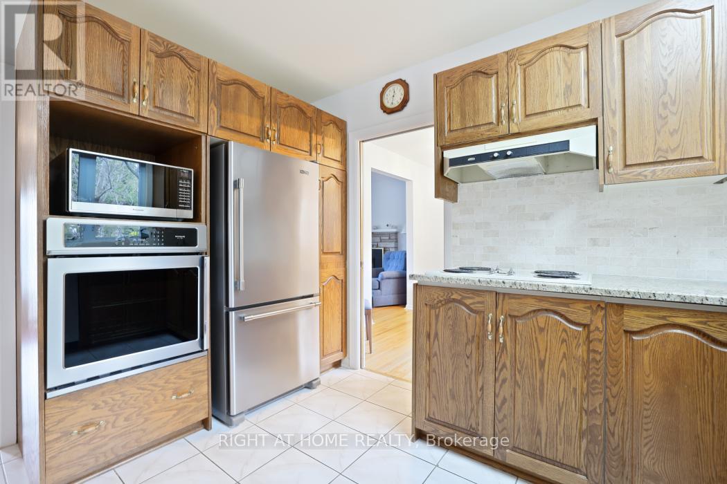 16 Lambert Drive, Ottawa, Ontario  K2H 5Y4 - Photo 8 - X13105718