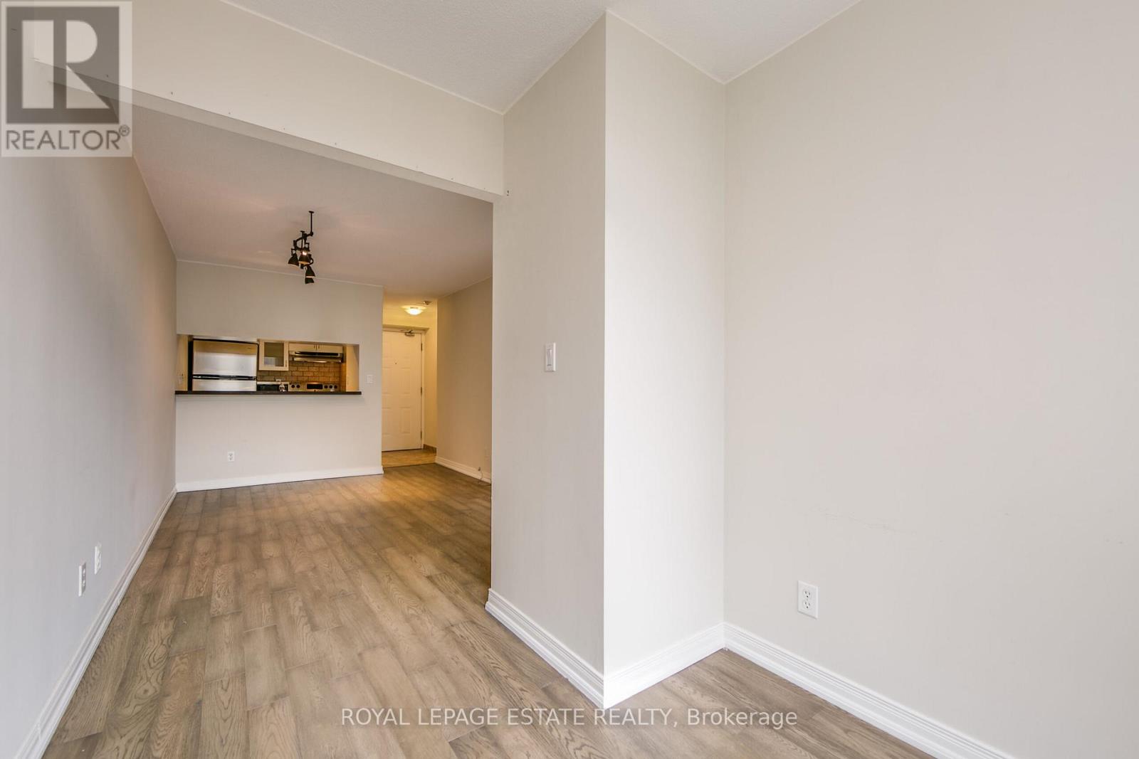 606 - 222 The Esplanade, Toronto, Ontario  M5A 4M8 - Photo 13 - C13105696