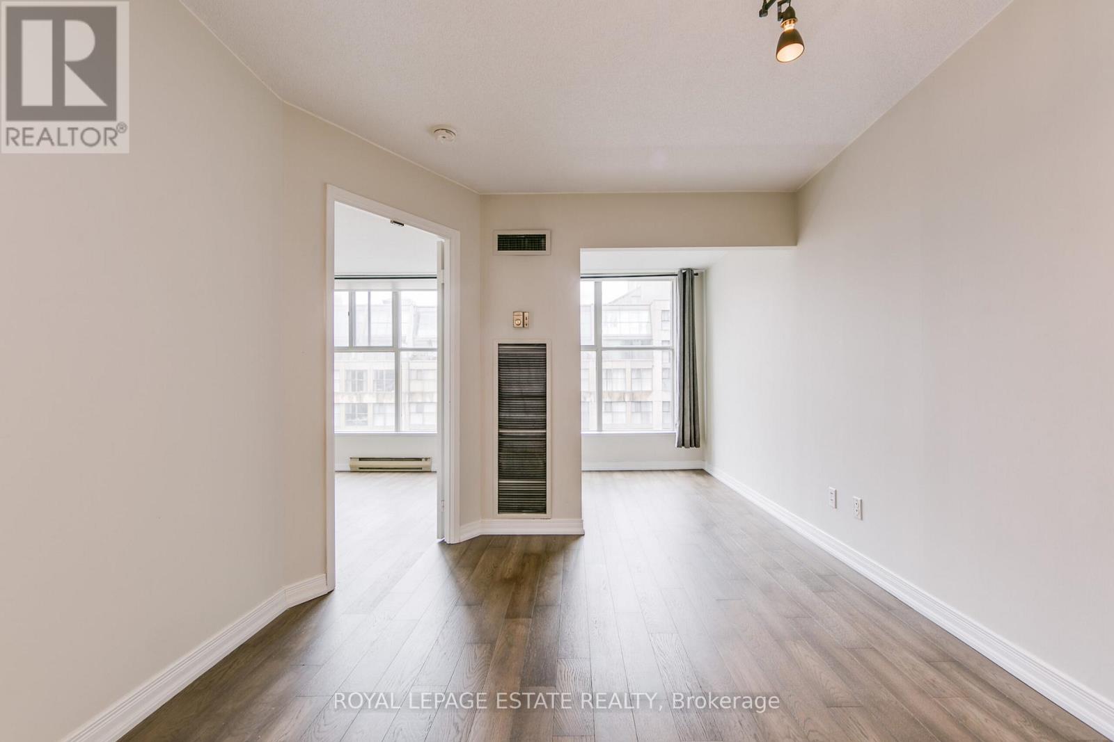 606 - 222 The Esplanade, Toronto, Ontario  M5A 4M8 - Photo 8 - C13105696