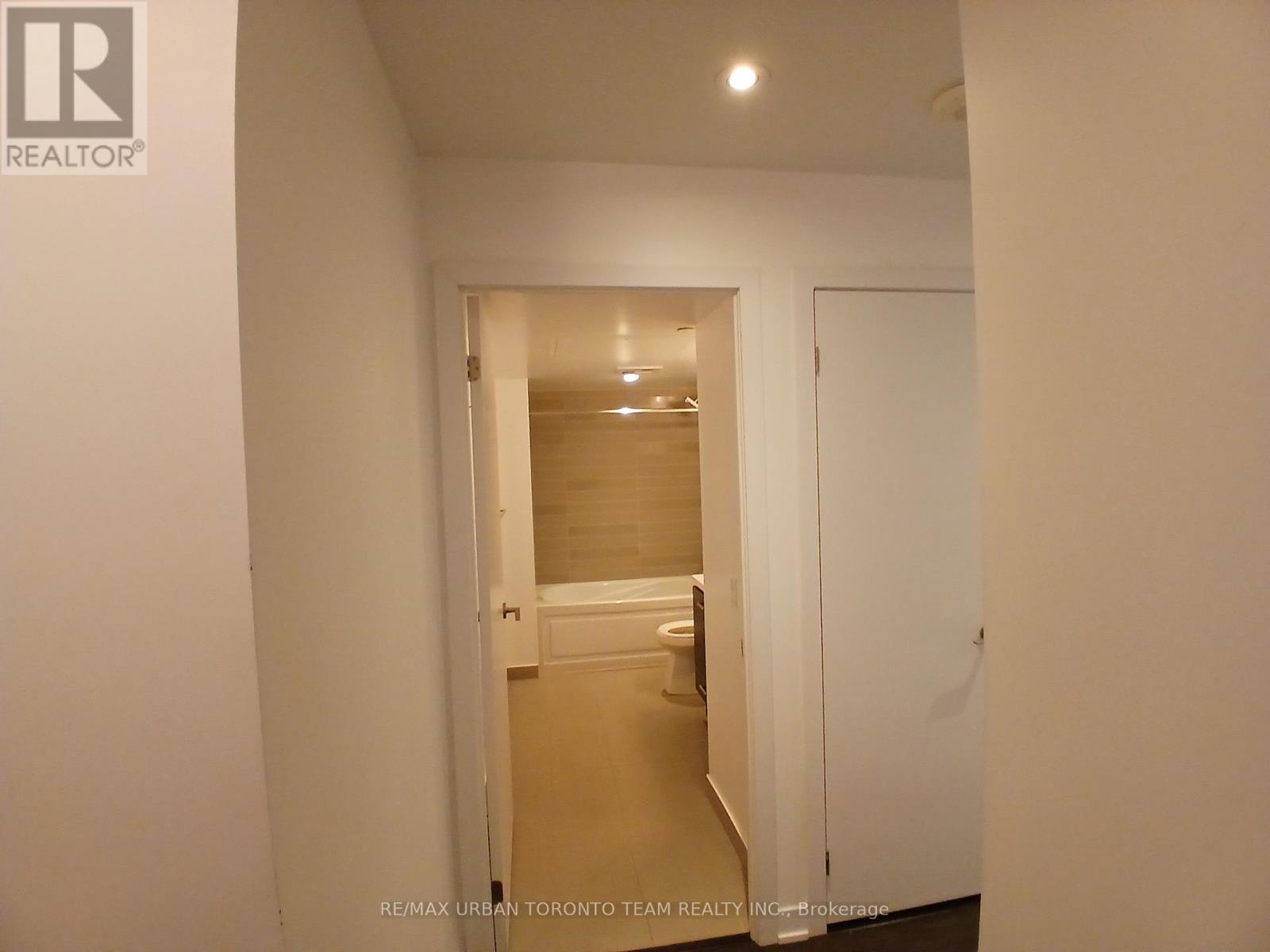 1217 - 87 Peter Street, Toronto, Ontario  M5V 0P1 - Photo 10 - C13105698
