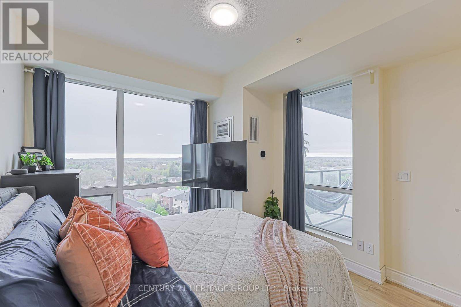 1002 - 9090 Yonge Street, Richmond Hill (South Richvale), Ontario  L4C 6Z9 - Photo 10 - N13105684