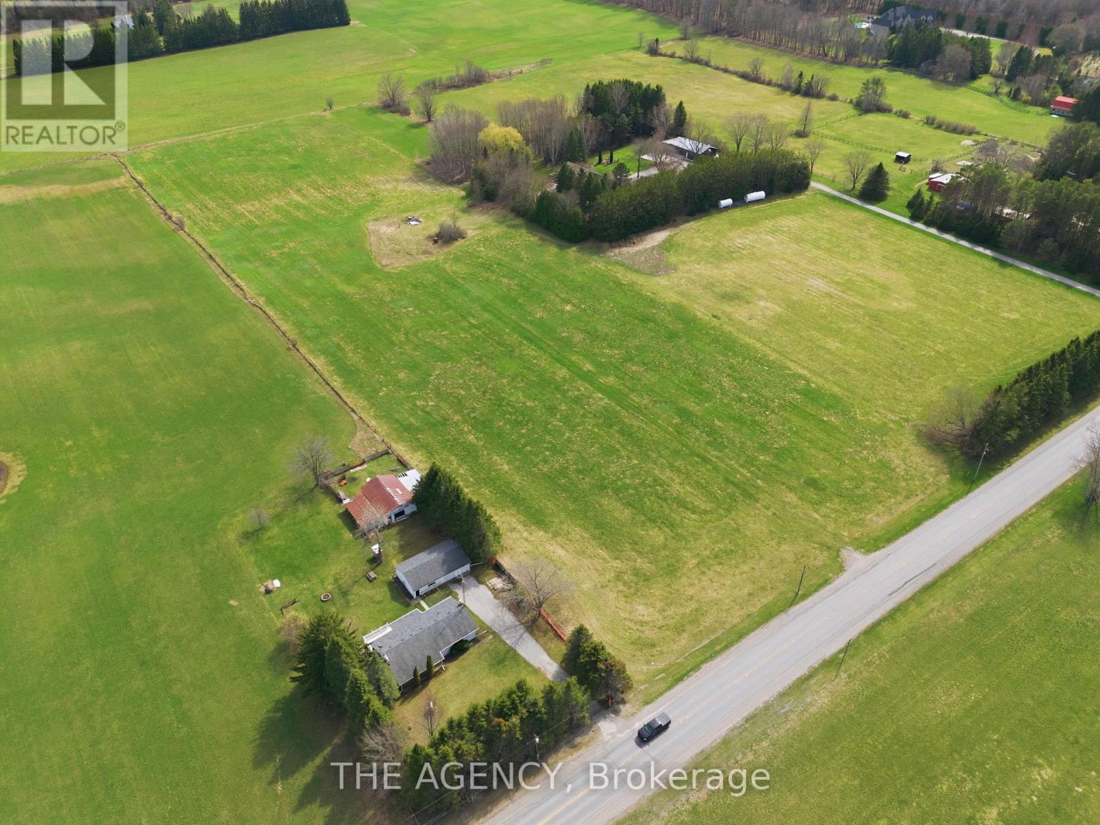 187 Davis Drive, Uxbridge, Ontario  L4A 7X4 - Photo 2 - N13105690