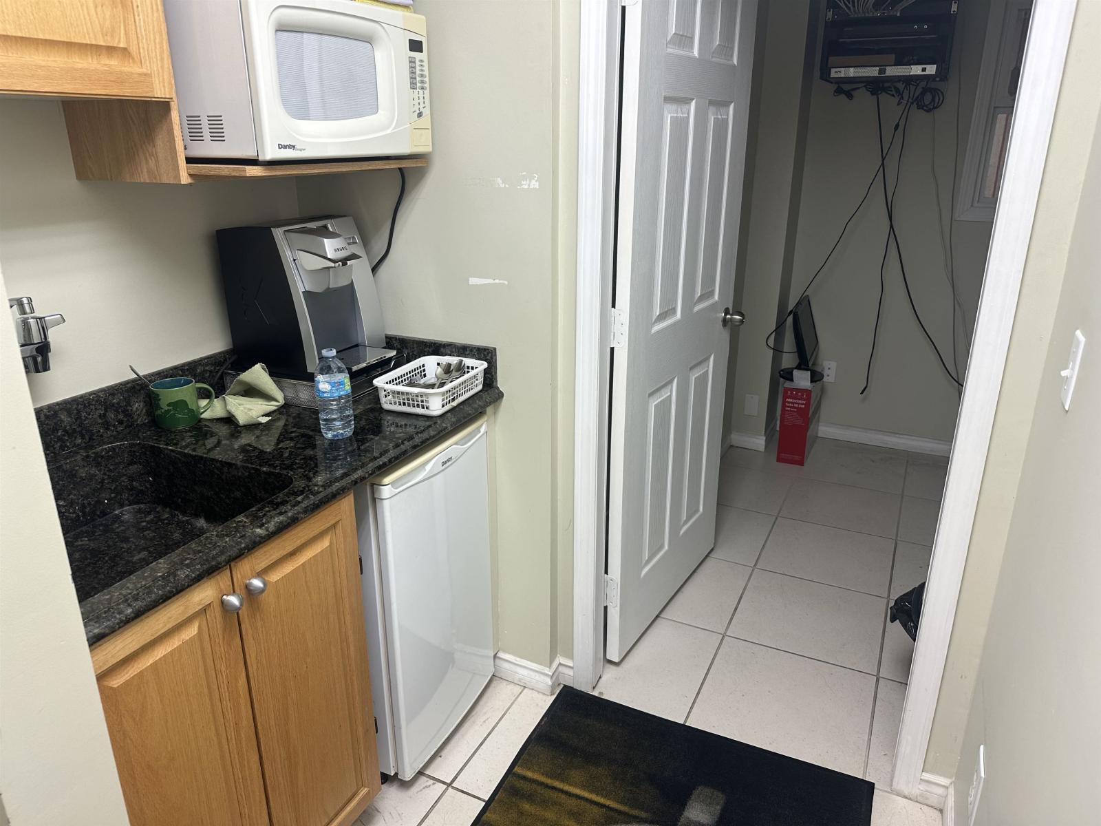 J 2630 Progressive Way, Abbotsford, British Columbia  V2T 6H8 - Photo 14 - C8078588