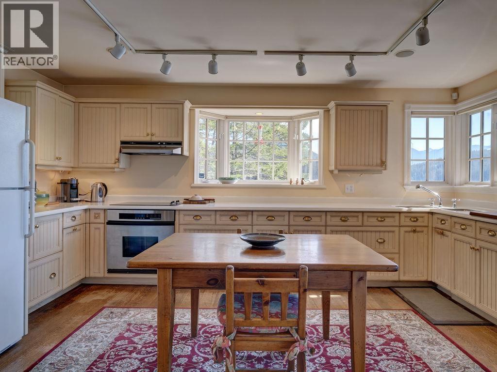890 The Grove Road, Gambier Island, British Columbia  V0N 1V0 - Photo 14 - R3121343