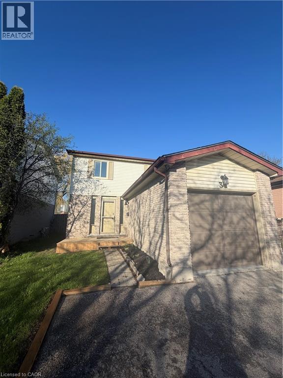 39 CAMROSE Court, Kitchener, Ontario