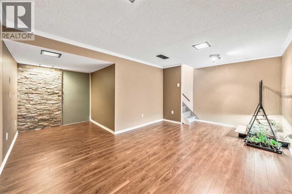 120 Pennsburg Way SE, Calgary, Alberta  T2A 2J5 - Photo 21 - A2308666