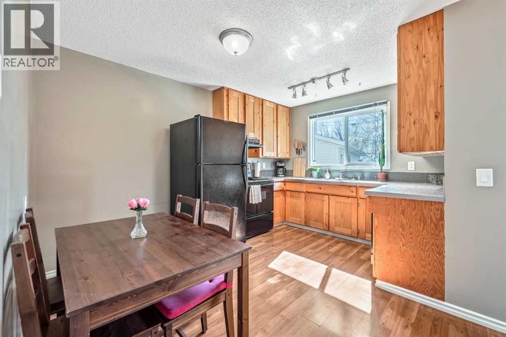120 Pennsburg Way SE, Calgary, Alberta  T2A 2J5 - Photo 8 - A2308666