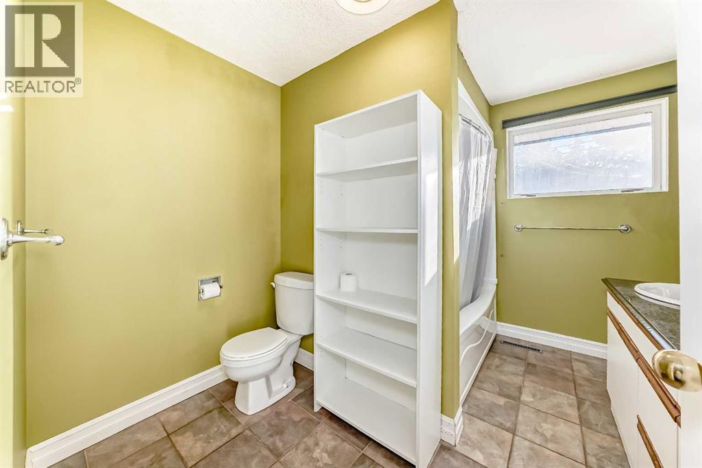 2831 63 Avenue SW, Calgary, Alberta  T3E 5J6 - Photo 30 - A2309142