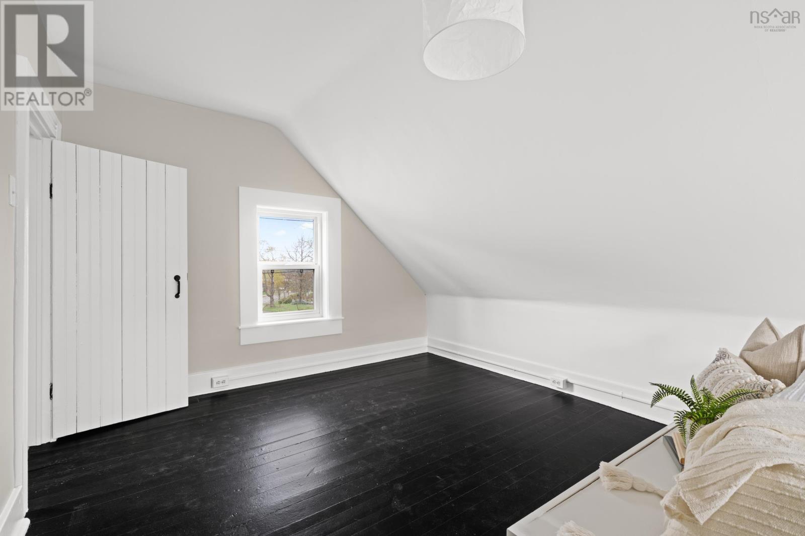 74 Highland Avenue, Wolfville, Nova Scotia  B4P 1Z6 - Photo 31 - 202610306