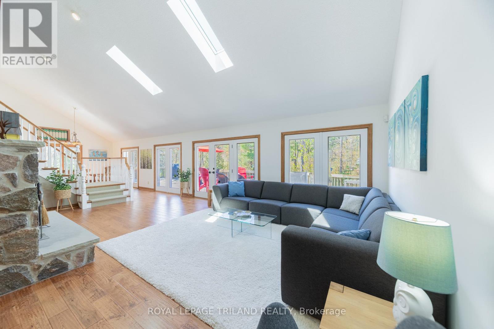 10441 Pinetree Drive, Lambton Shores, Ontario  N0M 1T0 - Photo 17 - X13105788