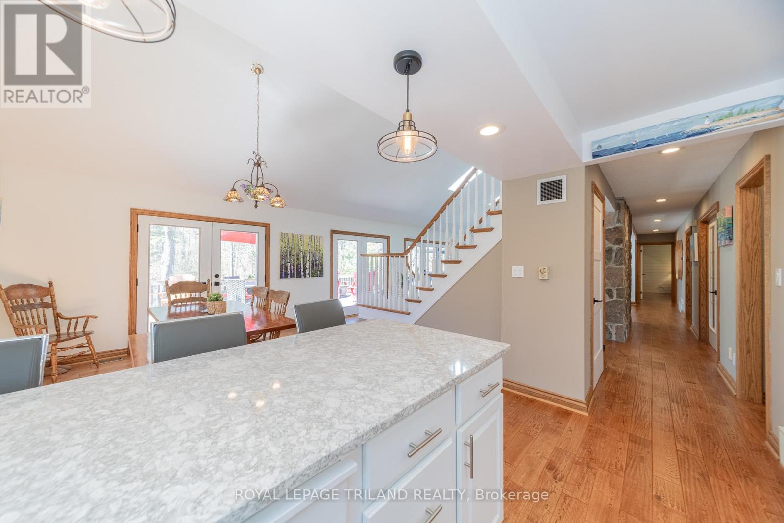 10441 Pinetree Drive, Lambton Shores, Ontario  N0M 1T0 - Photo 20 - X13105788