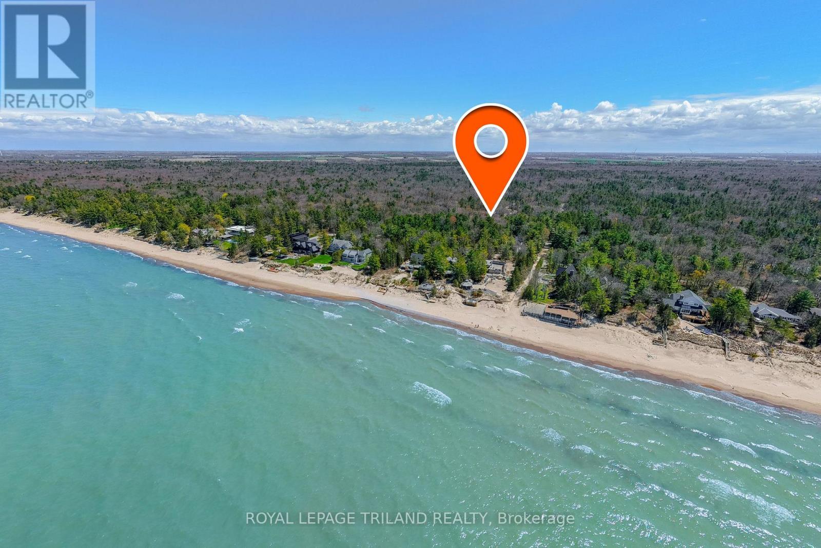 10441 Pinetree Drive, Lambton Shores, Ontario  N0M 1T0 - Photo 47 - X13105788