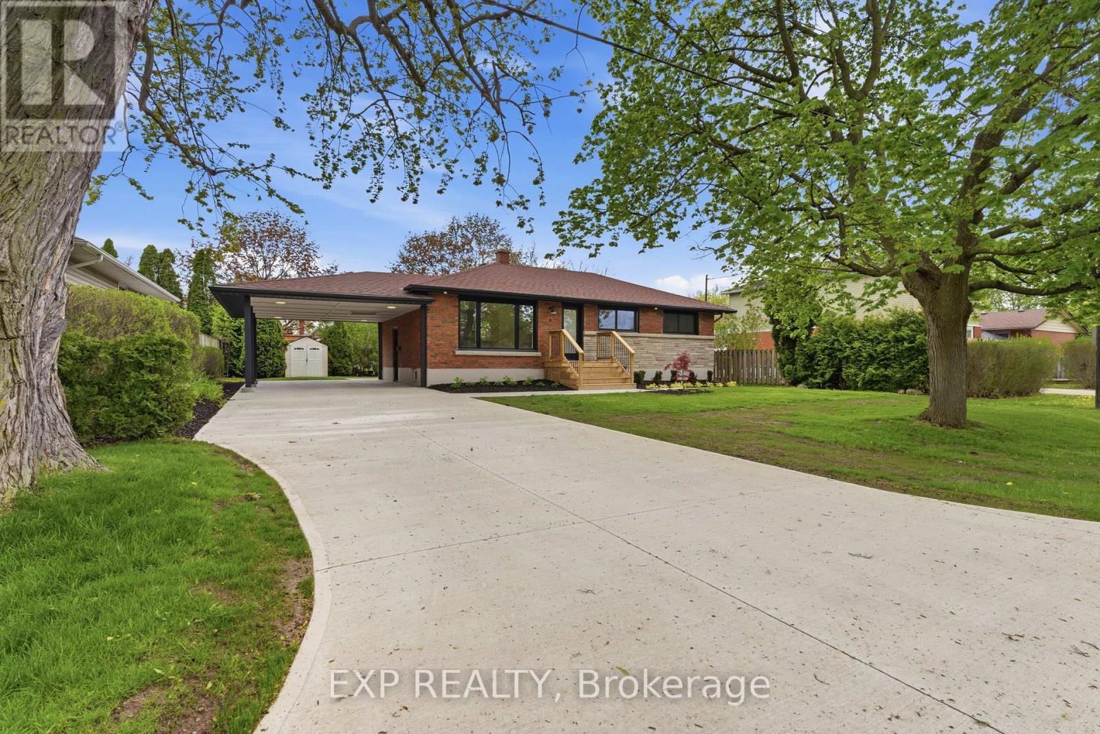6 Bessborough Drive, St. Catharines, Ontario  L2M 3G2 - Photo 2 - X13105830