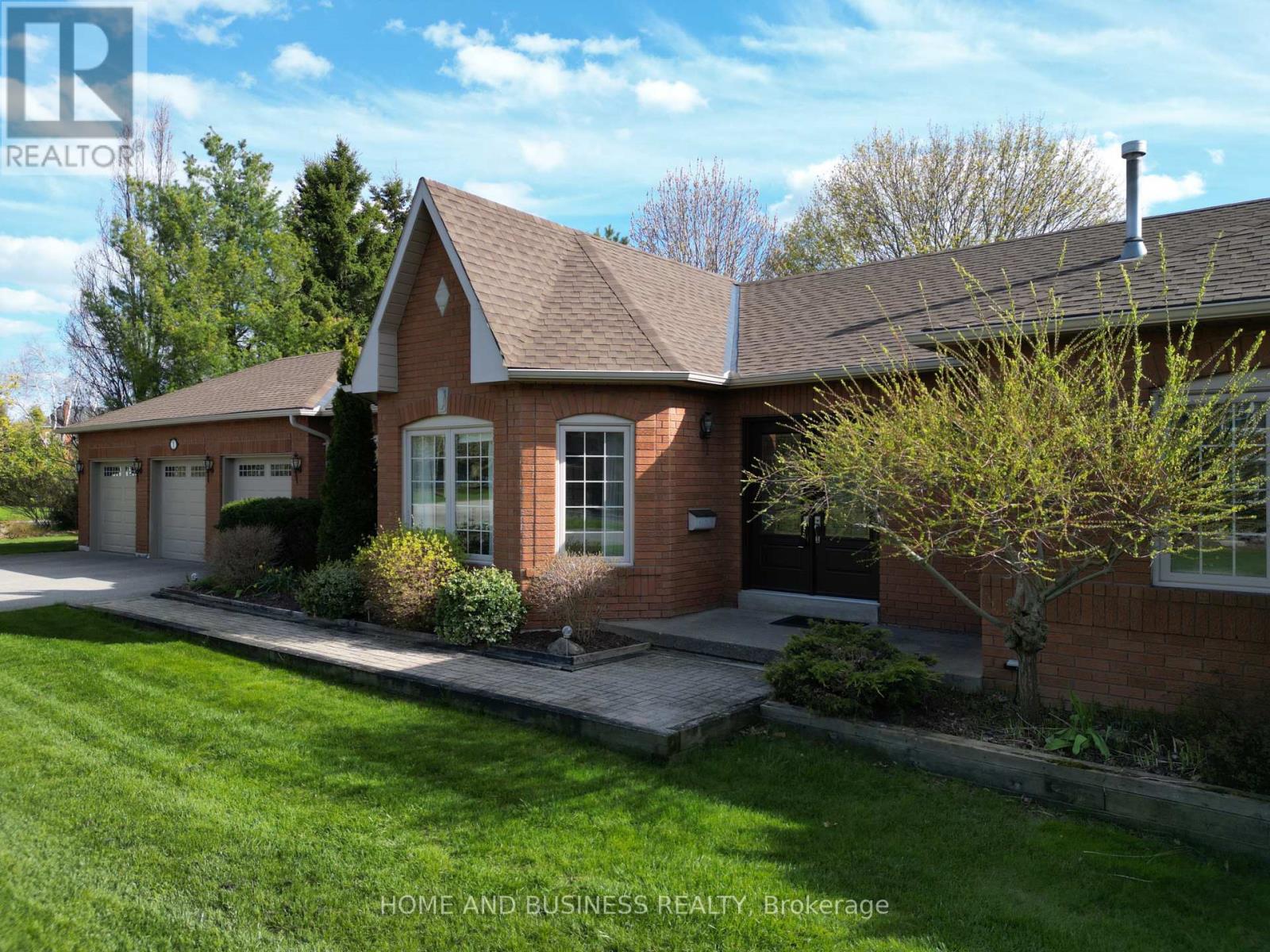 1 Bayberry Road, Mono, Ontario  L9W 6G5 - Photo 3 - X12933064