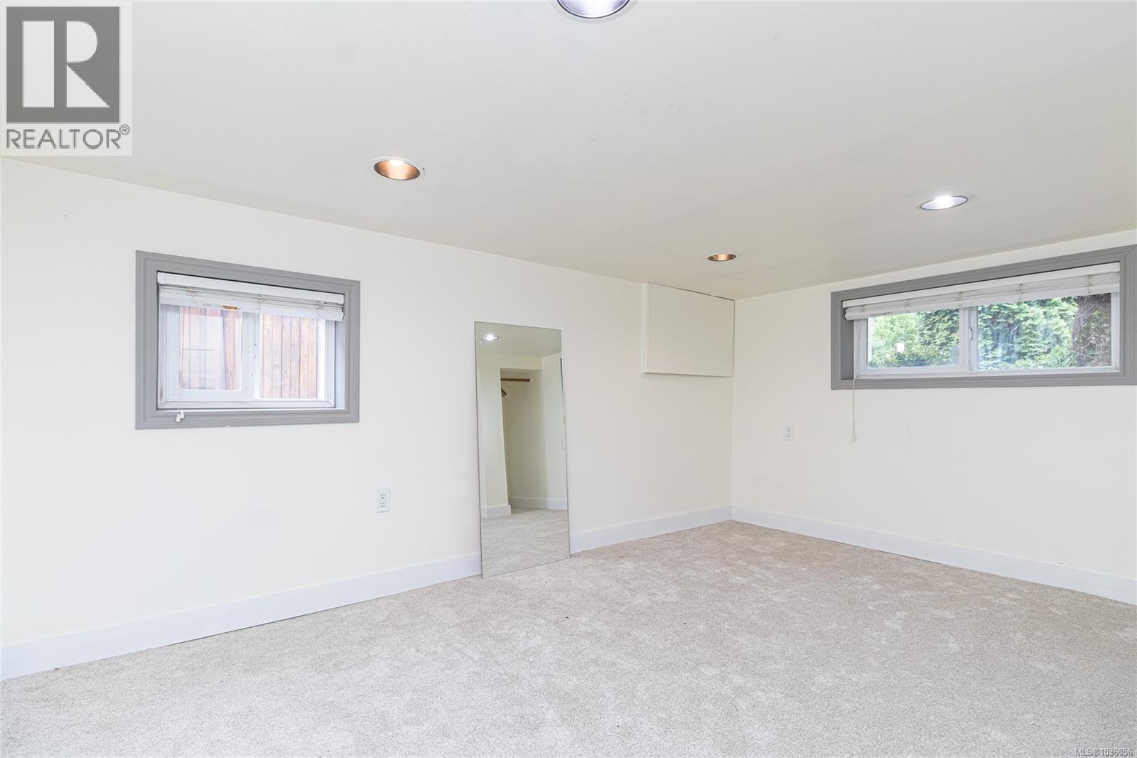 1730 Haultain St, Victoria, British Columbia  V8R 2L2 - Photo 50 - 1036056