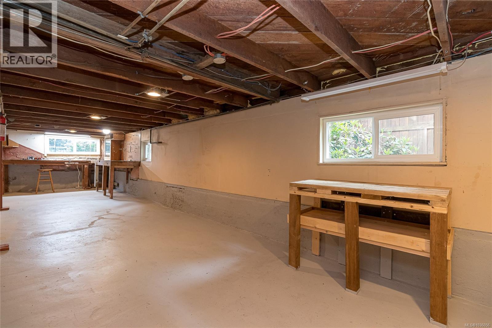 1730 Haultain St, Victoria, British Columbia  V8R 2L2 - Photo 57 - 1036056