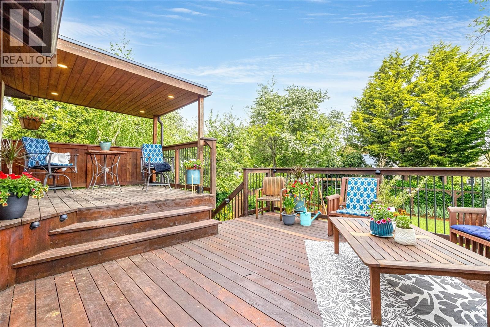 1730 Haultain St, Victoria, British Columbia  V8R 2L2 - Photo 60 - 1036056