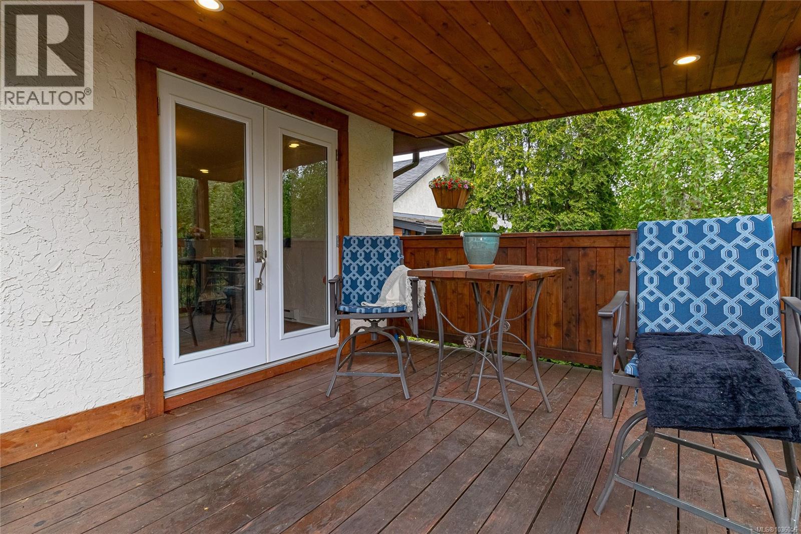 1730 Haultain St, Victoria, British Columbia  V8R 2L2 - Photo 64 - 1036056