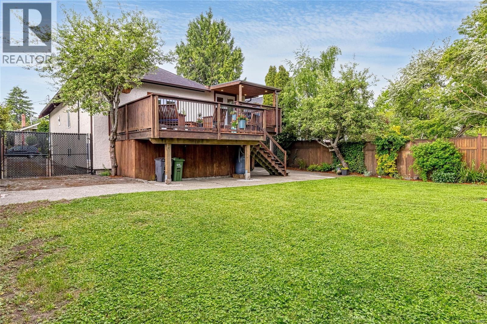 1730 Haultain St, Victoria, British Columbia  V8R 2L2 - Photo 78 - 1036056