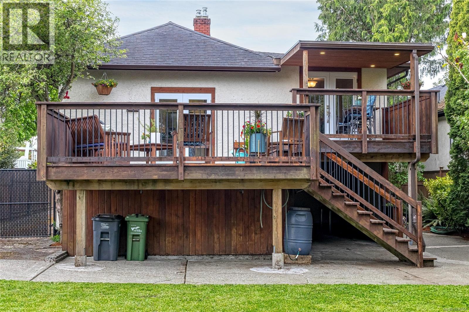 1730 Haultain St, Victoria, British Columbia  V8R 2L2 - Photo 96 - 1036056