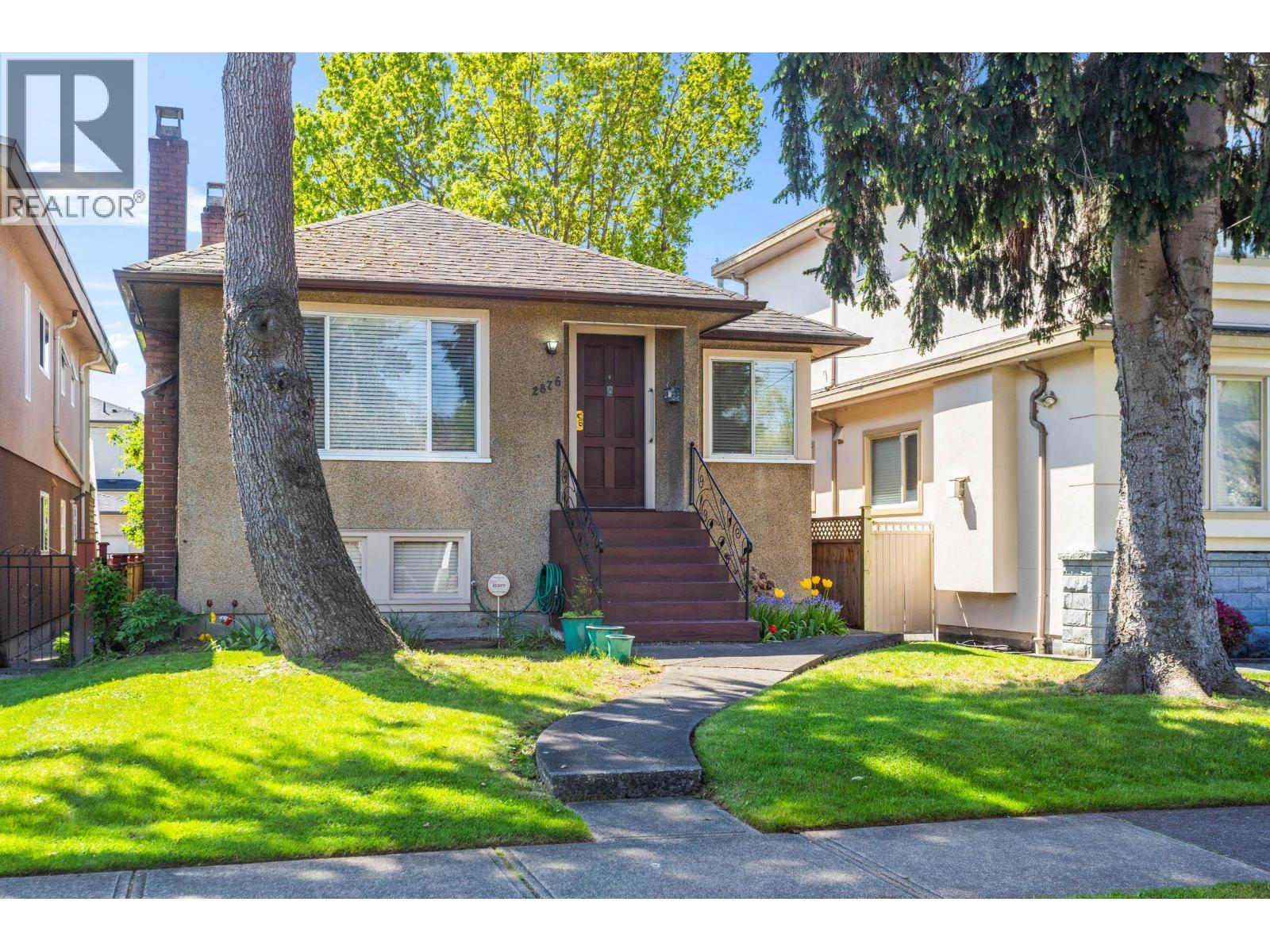 2876 W 18th Avenue, Vancouver, British Columbia  V6L 1B6 - Photo 1 - R3117599