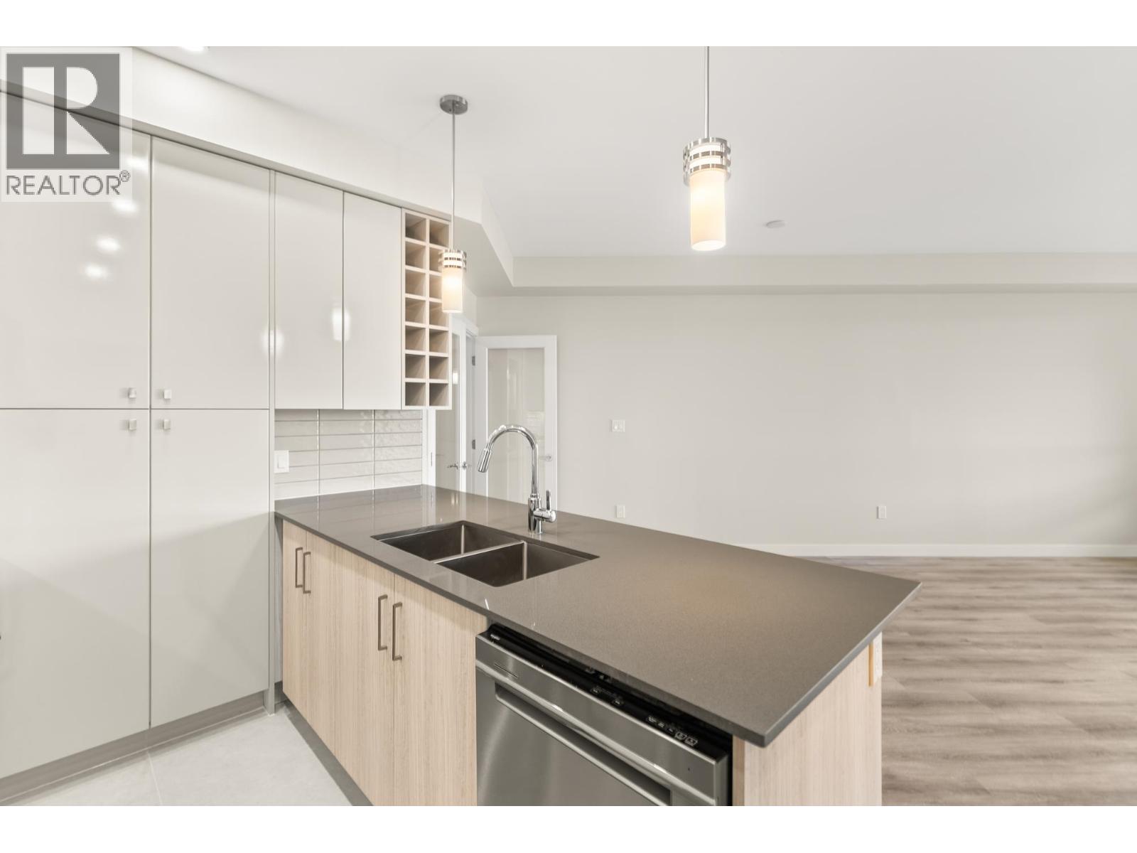 306 23200 Gilley Road, Richmond, British Columbia  V6V 0C7 - Photo 3 - R3121128