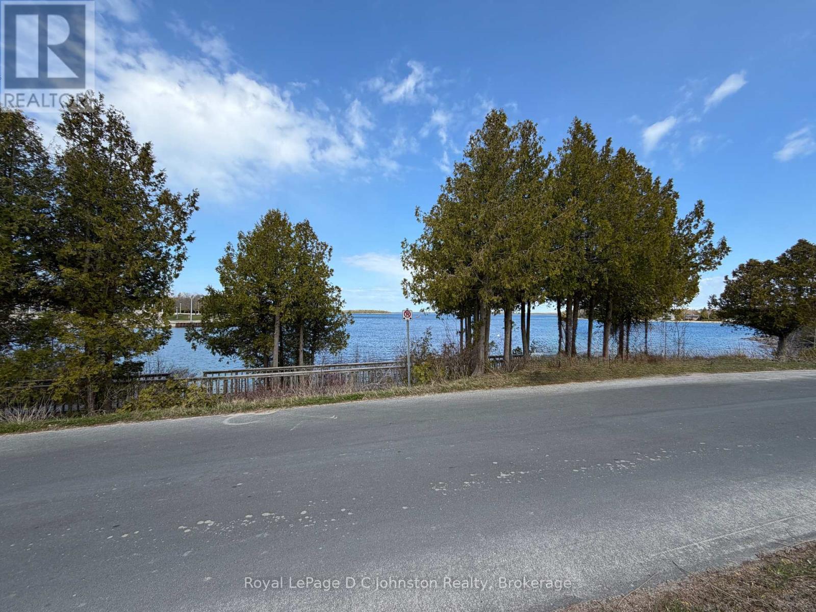 60 Bay Street S, Northern Bruce Peninsula, Ontario  N0H 2R0 - Photo 6 - X13105834