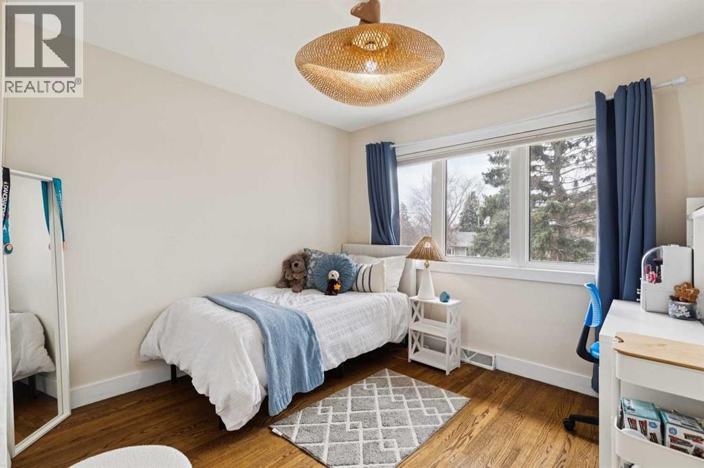28 Calandar Road Nw, Calgary, Alberta  T2L 0P6 - Photo 24 - A2309372