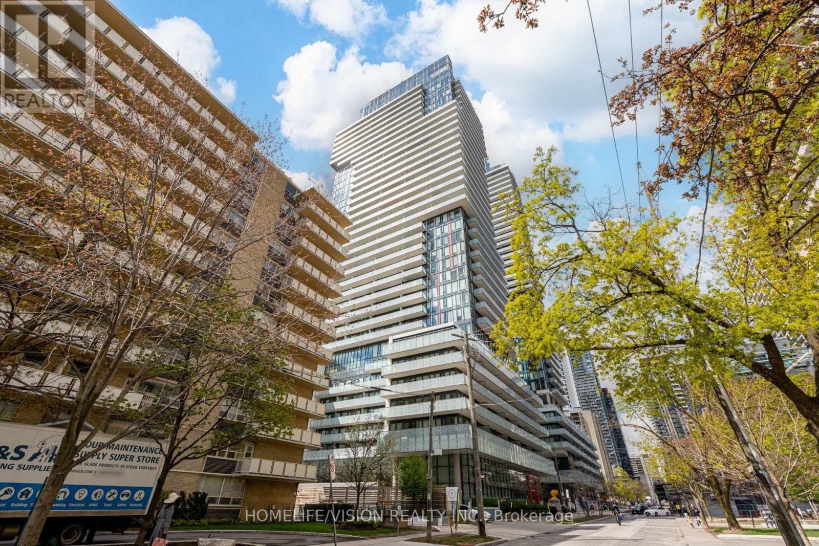 910 - 185 Roehampton Avenue, Toronto, Ontario  M4P 0C6 - Photo 2 - C13105738