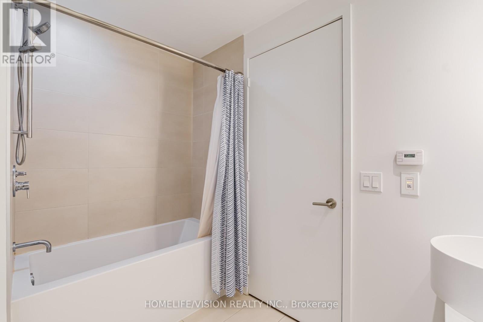 910 - 185 Roehampton Avenue, Toronto, Ontario  M4P 0C6 - Photo 33 - C13105738
