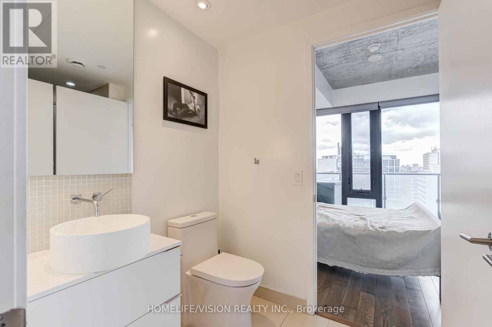 910 - 185 Roehampton Avenue, Toronto, Ontario  M4P 0C6 - Photo 34 - C13105738