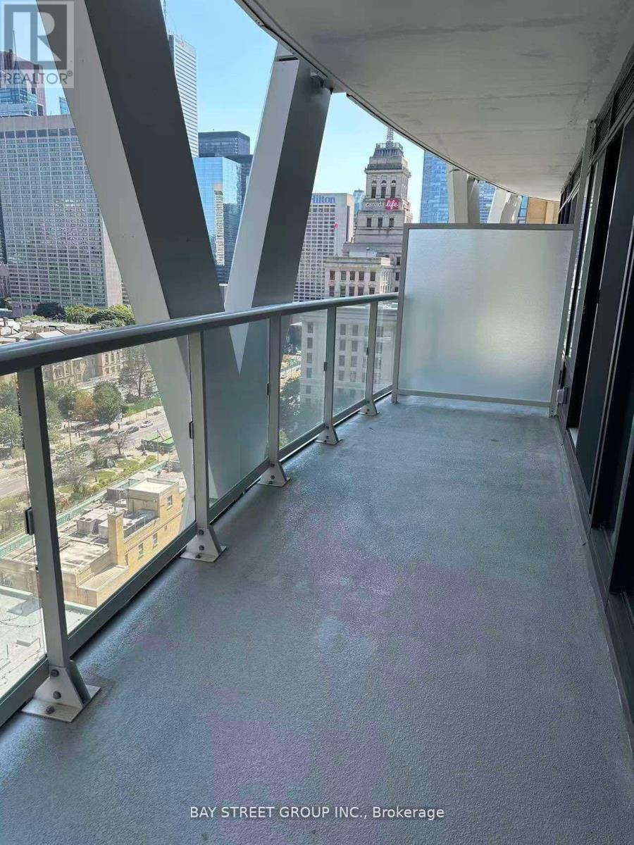 1329 - 230 Simcoe Street, Toronto, Ontario  M5T 1T4 - Photo 8 - C13105824