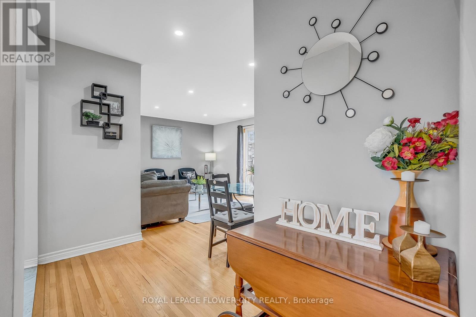 611 Harriet Street, Whitby (Downtown Whitby), Ontario  L1N 1L4 - Photo 5 - E13105748