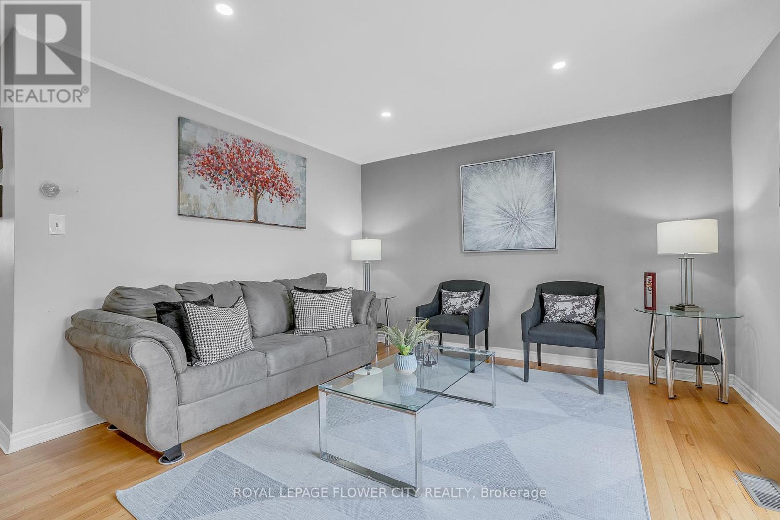 611 Harriet Street, Whitby (Downtown Whitby), Ontario  L1N 1L4 - Photo 7 - E13105748