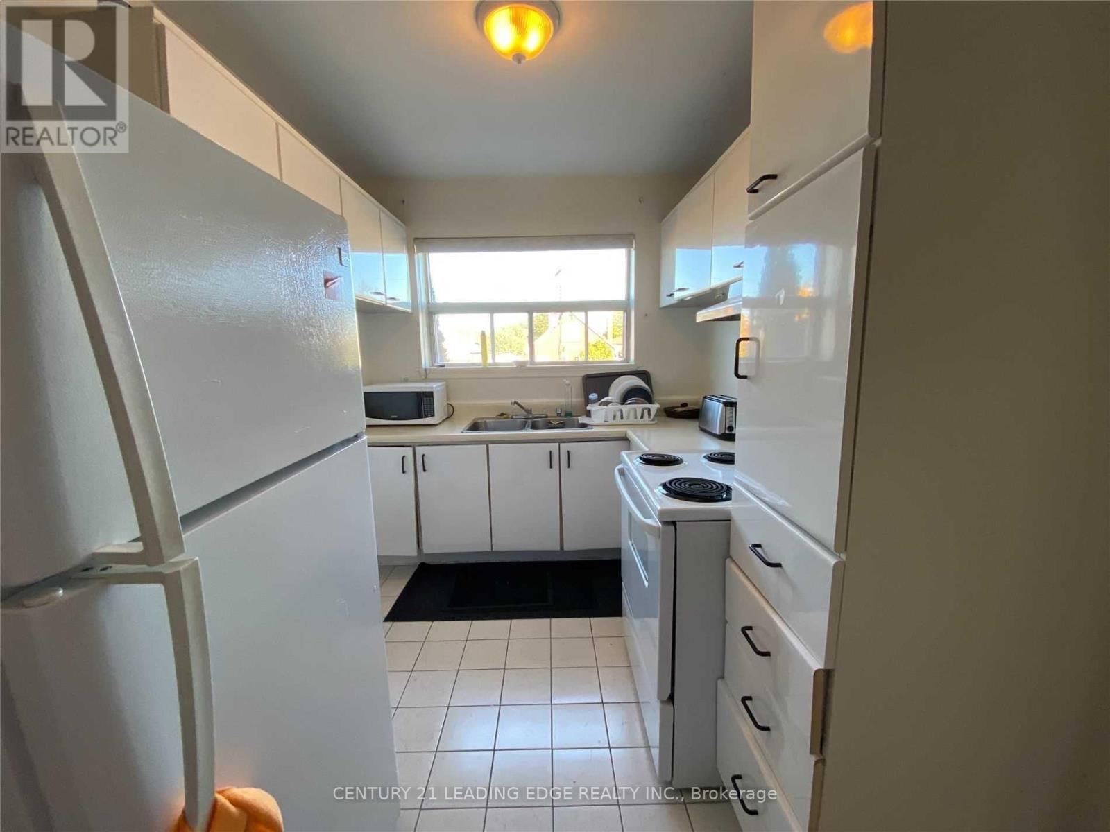 202 - 108 Huntington Avenue, Toronto, Ontario  M1K 4L5 - Photo 2 - E13105796