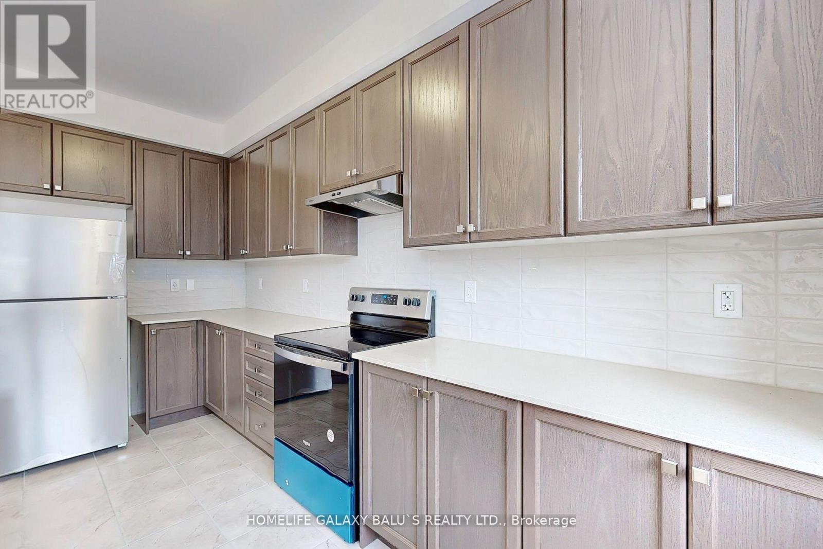 2943 Nakina Street, Pickering, Ontario  L1X 0P7 - Photo 12 - E13105816