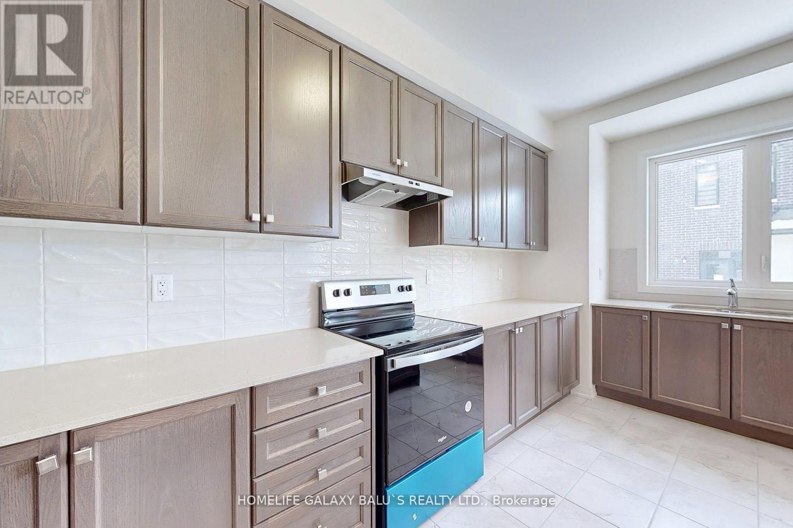 2943 Nakina Street, Pickering, Ontario  L1X 0P7 - Photo 14 - E13105816