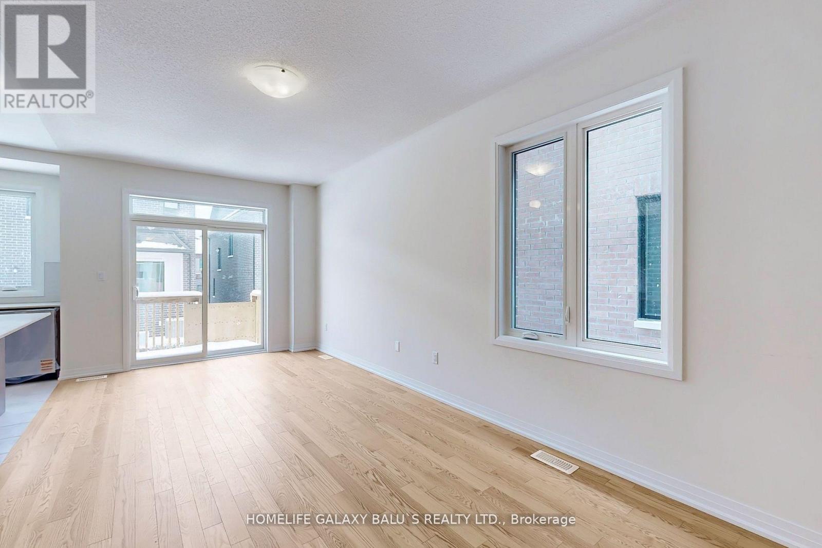 2943 Nakina Street, Pickering, Ontario  L1X 0P7 - Photo 5 - E13105816