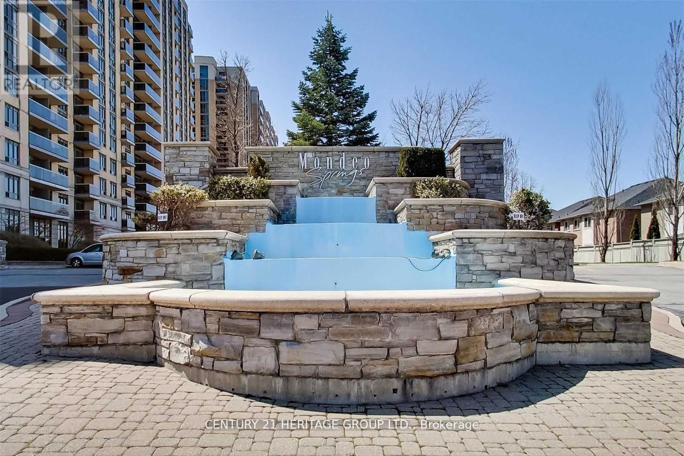 415 - 8 Mondeo Drive, Toronto, Ontario  M1P 5C7 - Photo 2 - E13105850