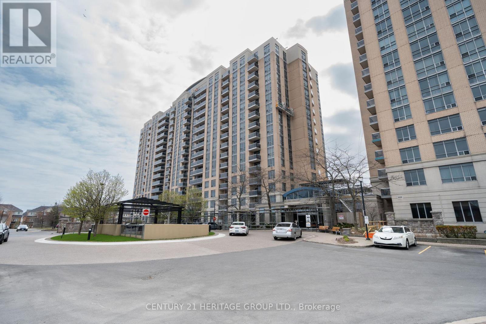 415 - 8 MONDEO DRIVE, Toronto, Ontario