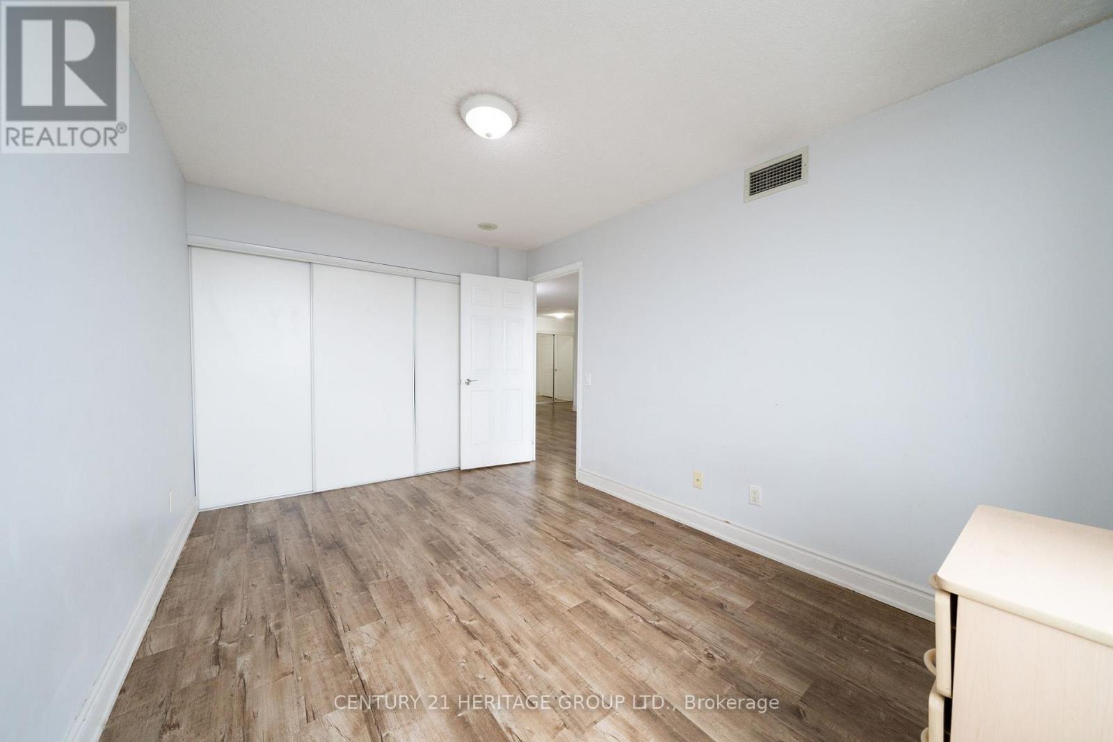415 - 8 Mondeo Drive, Toronto, Ontario  M1P 5C7 - Photo 17 - E13105854