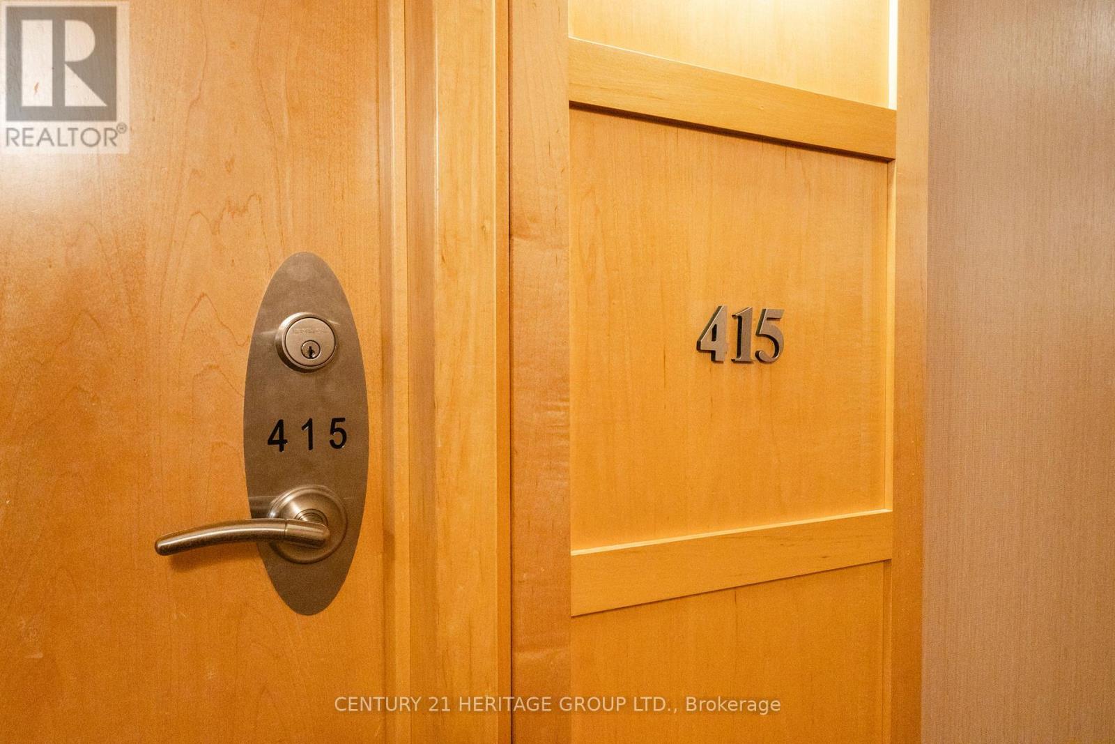 415 - 8 Mondeo Drive, Toronto, Ontario  M1P 5C7 - Photo 4 - E13105854
