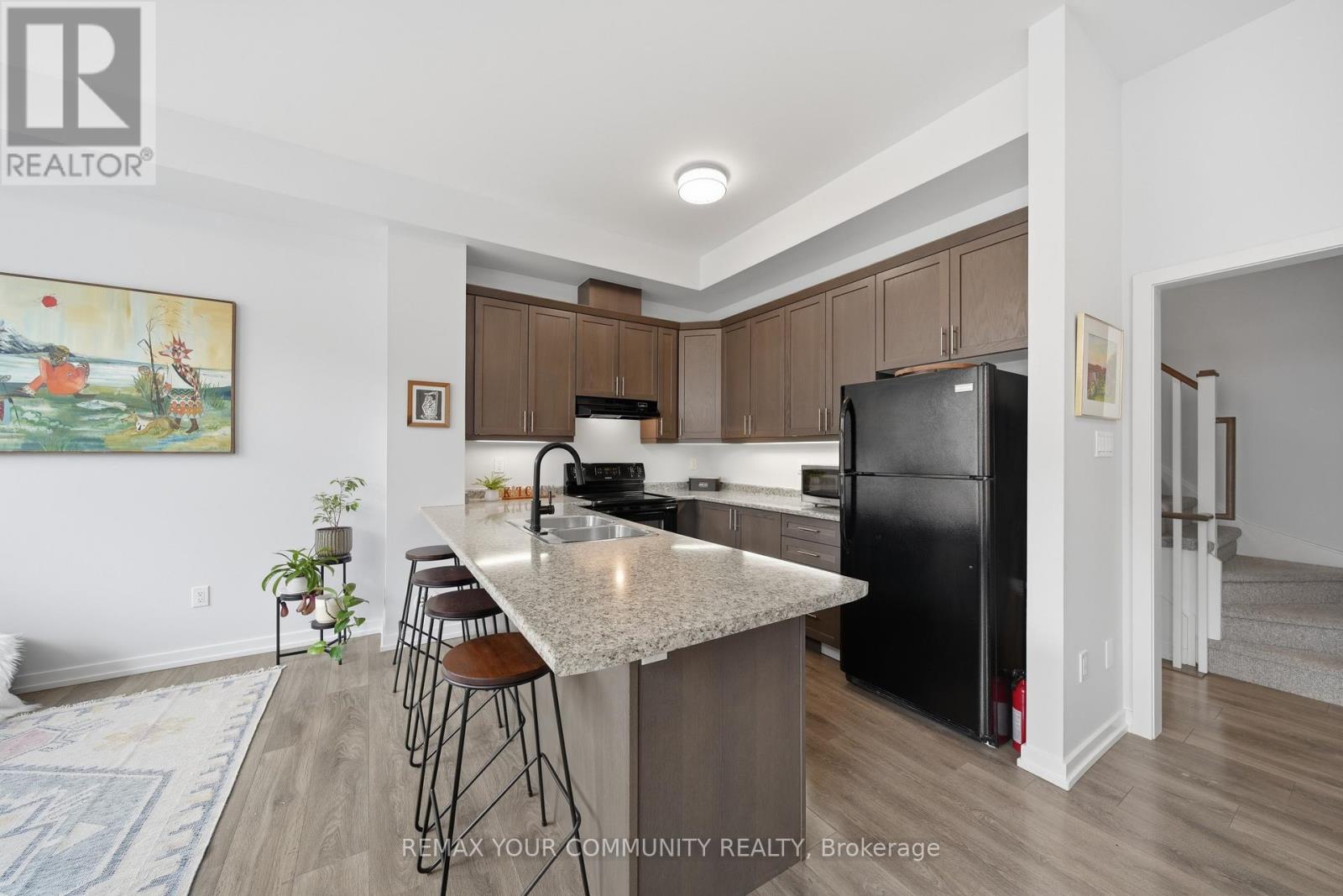 34 Arborea Lane, Whitchurch-Stouffville, Ontario  L4A 1X1 - Photo 8 - N13105778