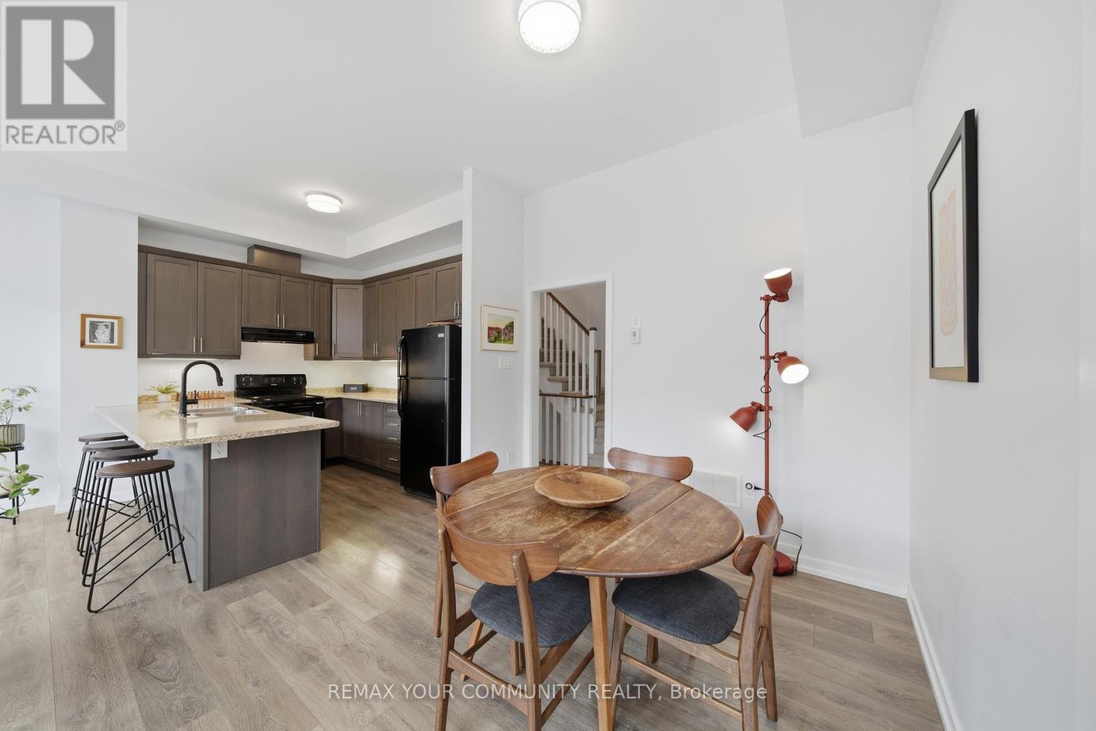 34 Arborea Lane, Whitchurch-Stouffville, Ontario  L4A 1X1 - Photo 9 - N13105778