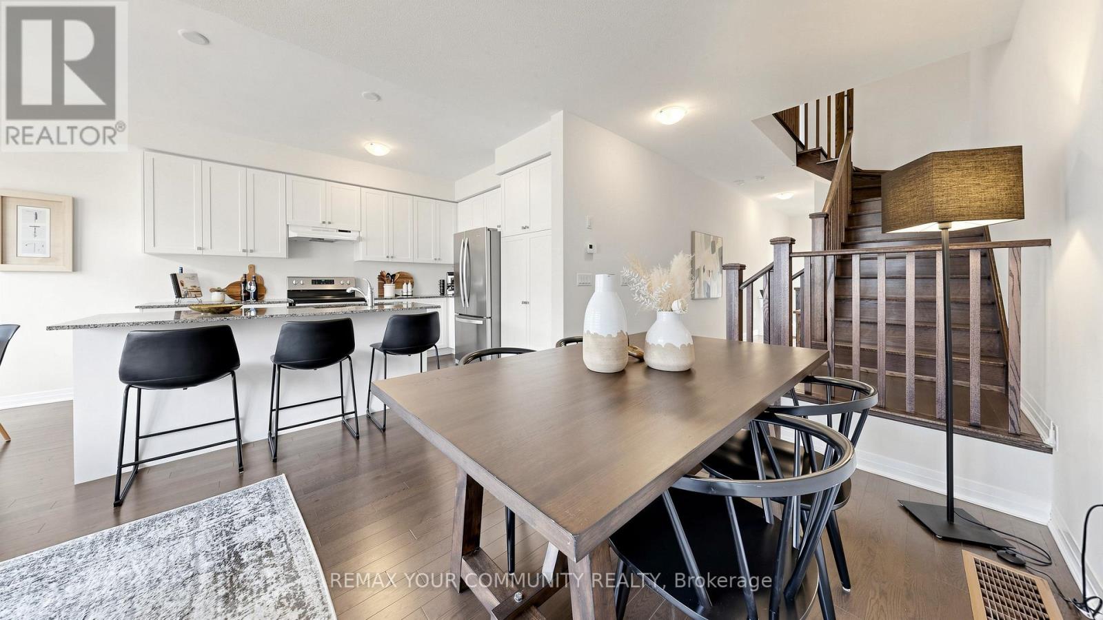 63 Landolfi Way, Bradford West Gwillimbury, Ontario  L3Z 4L7 - Photo 11 - N13105820