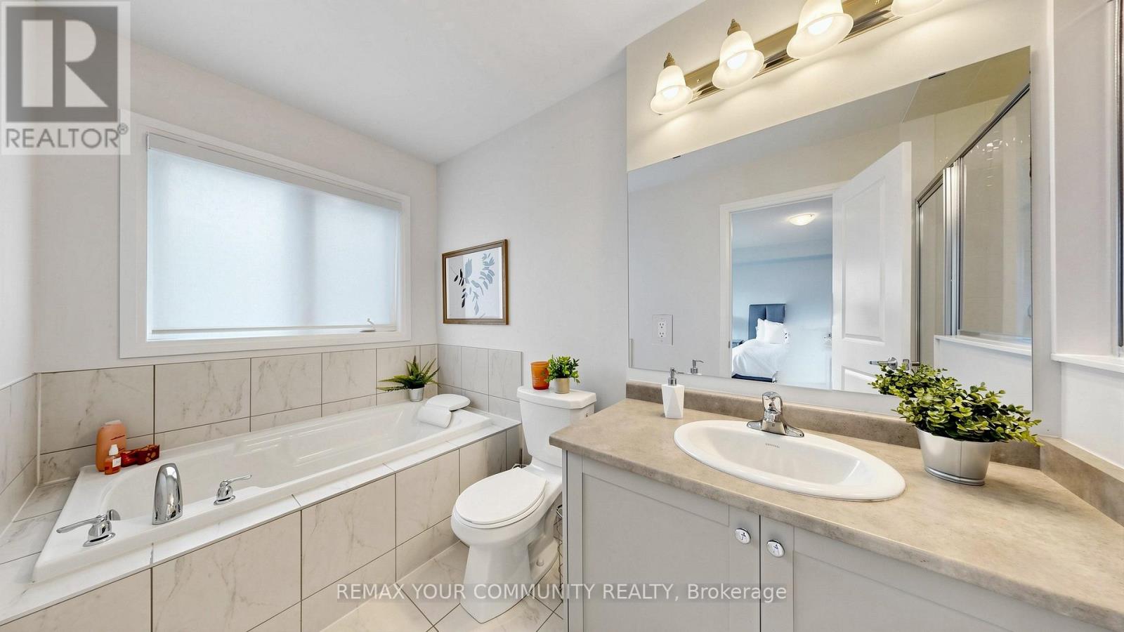 63 Landolfi Way, Bradford West Gwillimbury, Ontario  L3Z 4L7 - Photo 36 - N13105820