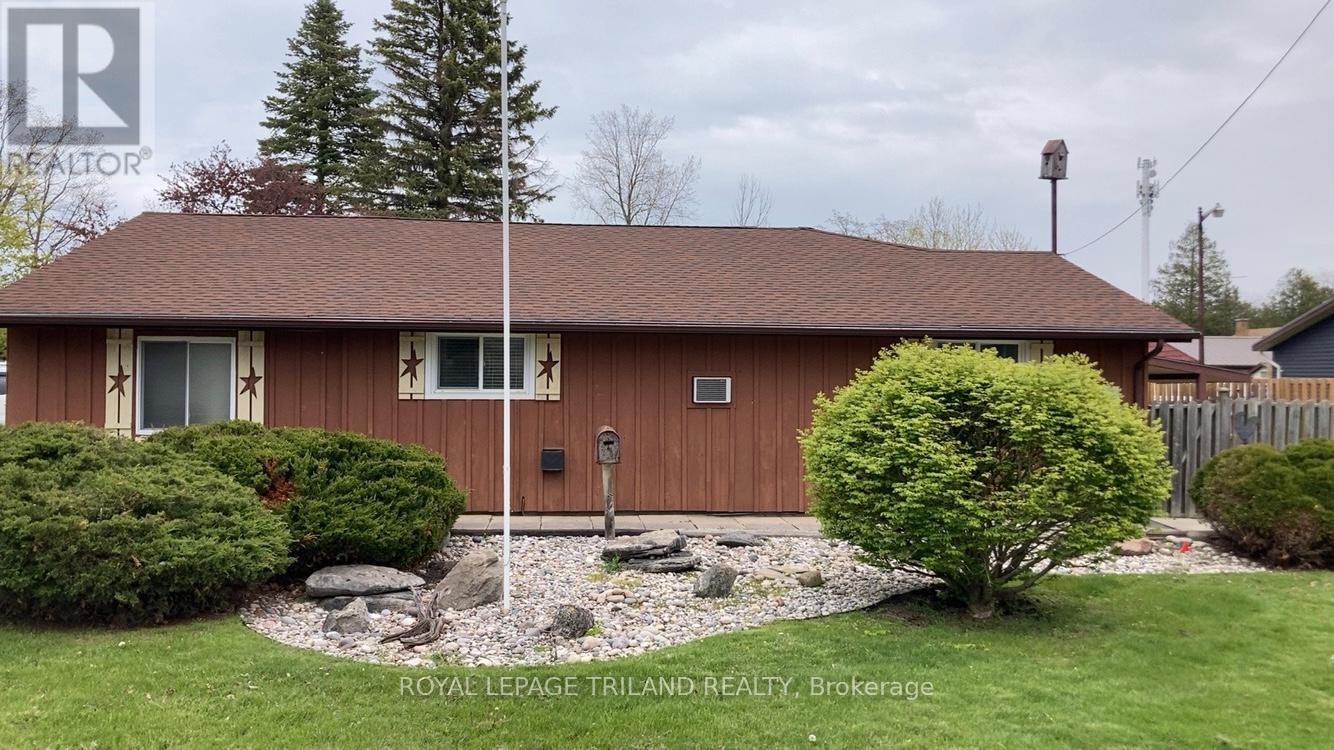 10000 Erie Street, Lambton Shores, Ontario  N0M 2L0 - Photo 15 - X13103004