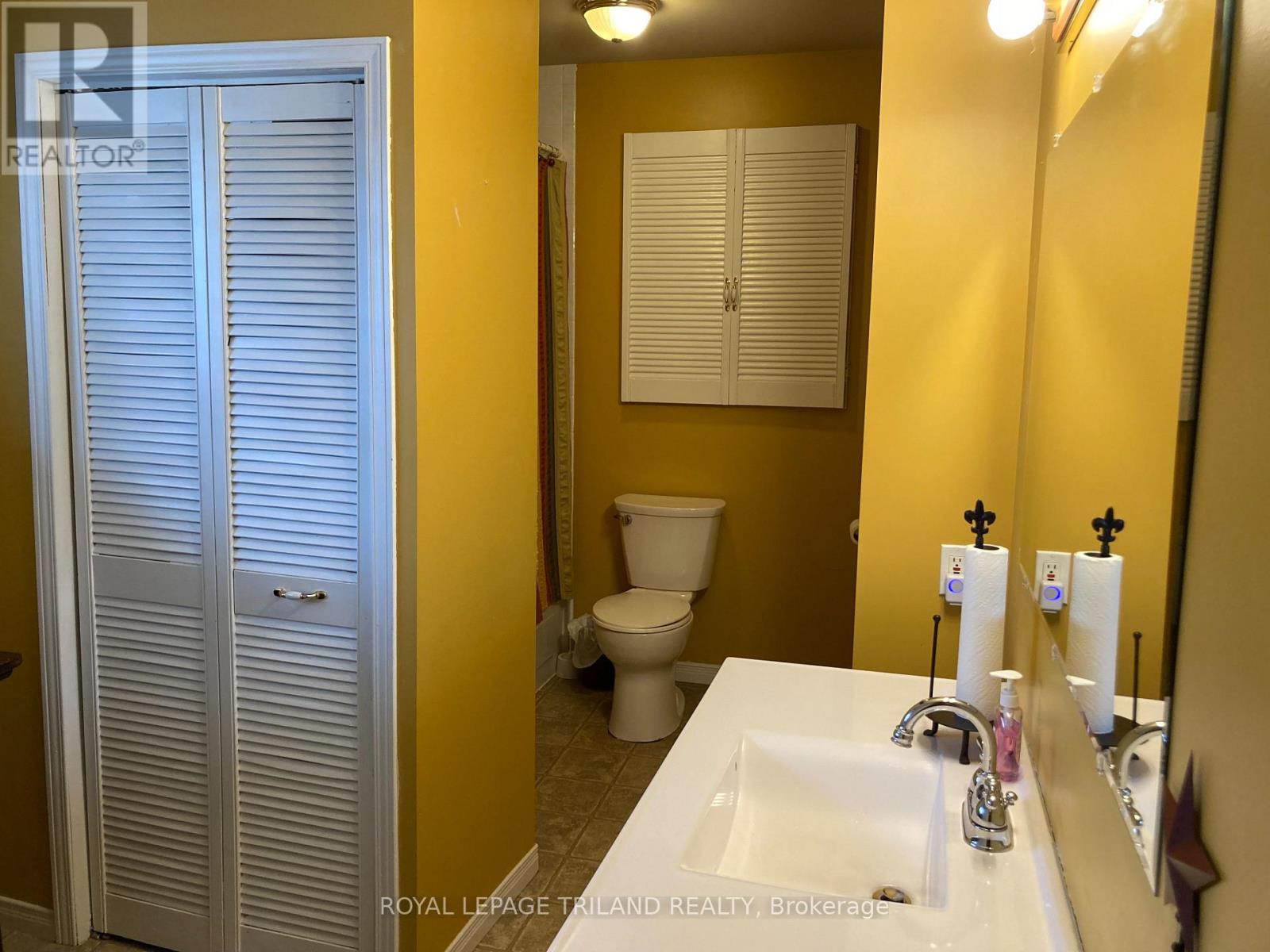 10000 Erie Street, Lambton Shores, Ontario  N0M 2L0 - Photo 13 - X13103004