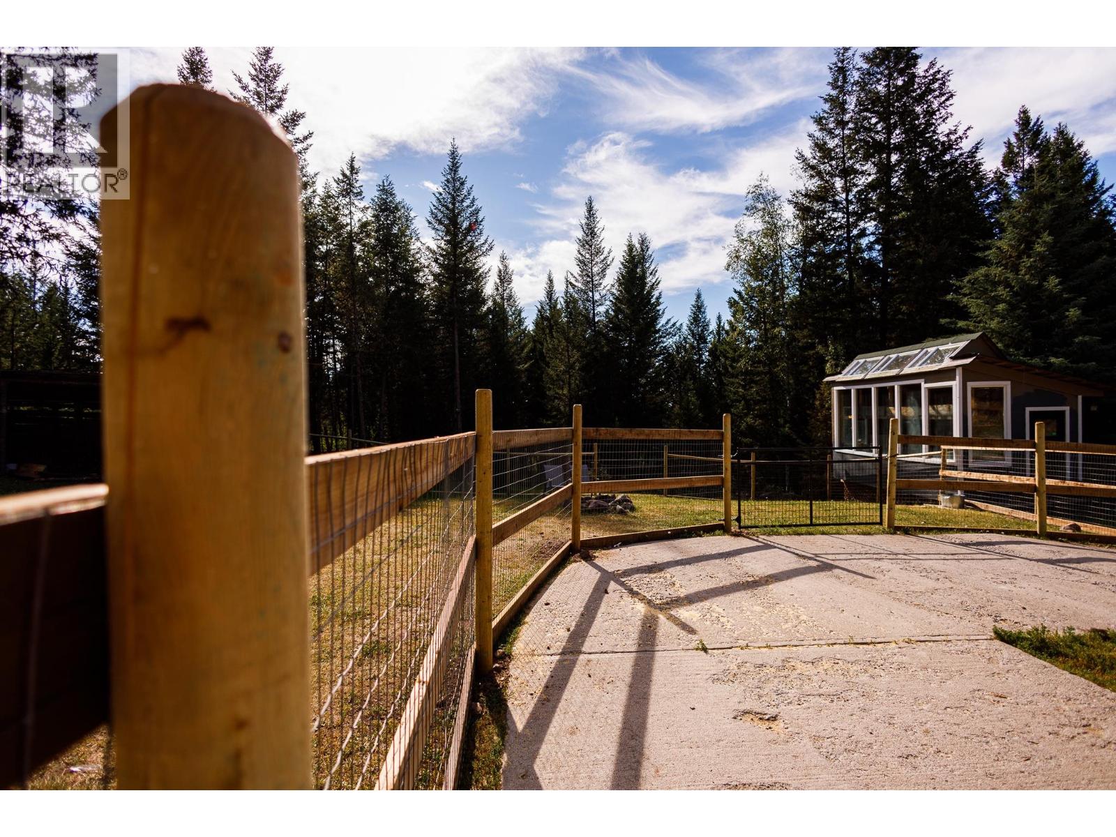 6508 Horse Lake Road, Lone Butte, British Columbia  V0K 1X3 - Photo 13 - R3095083